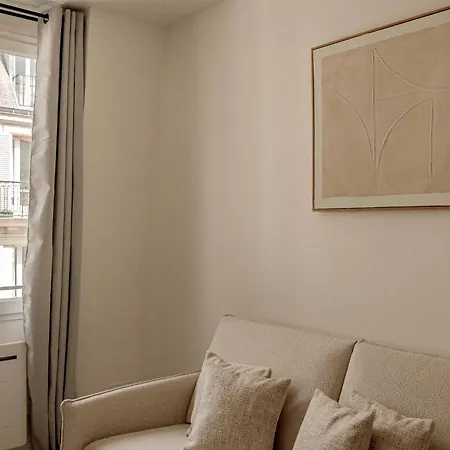 Apartment Cozy 1bd Near Eiffel Tower With Lift 7 Paris