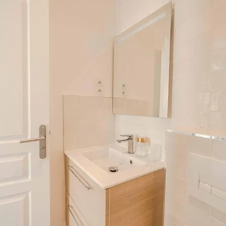 Cozy 1bd Near Eiffel Tower With Lift 7 Parijs